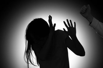 Foto : Penganiayaan Perempuan oleh Preman di Kramatjati ...