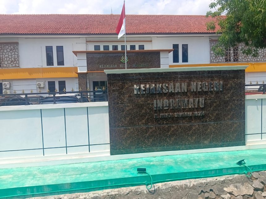 kejaksaan negeri indramayu, kejari indramayu, kantor kejaksaan indramayu,
